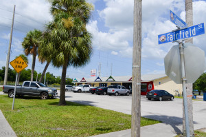This plaza owned buy Oldsmar developer Bruce swain is the key to the City's proposed $50 Market Square project.,