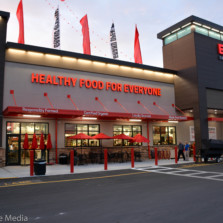 Earth Fare Oldsmar officially opens in Woodlands Square Plaza